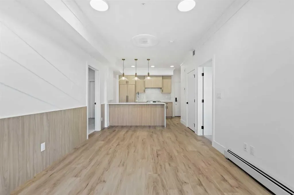 370 Dieppe Drive SW, #313