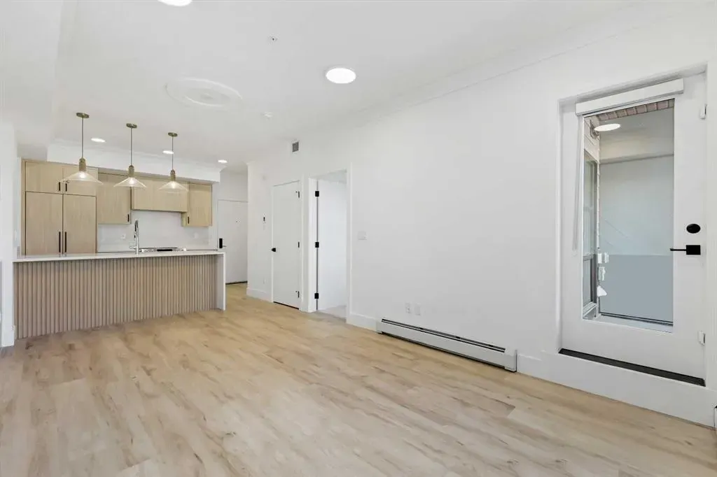 370 Dieppe Drive SW, #313