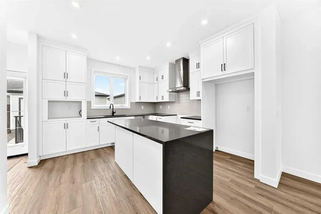 5005 Harmony Circle