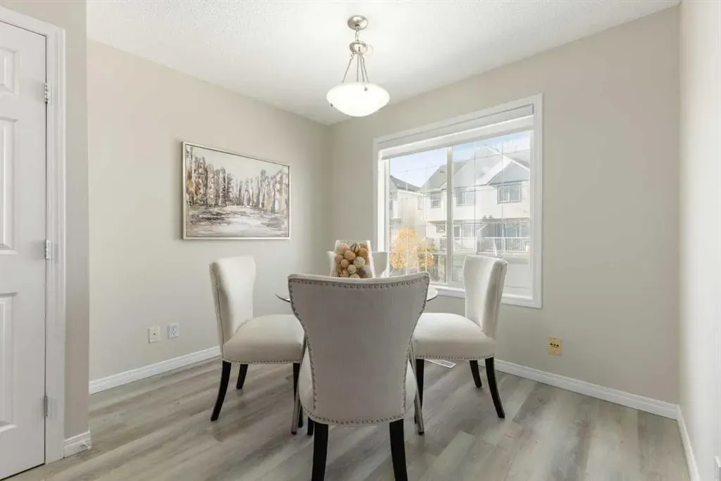 126 Everhollow Heights SW