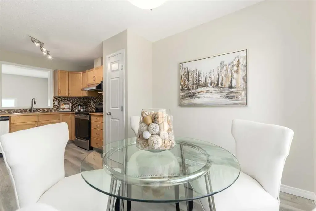 126 Everhollow Heights SW