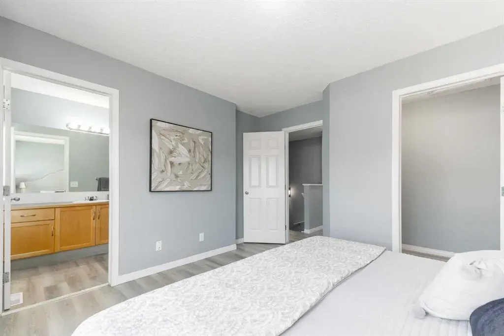 126 Everhollow Heights SW