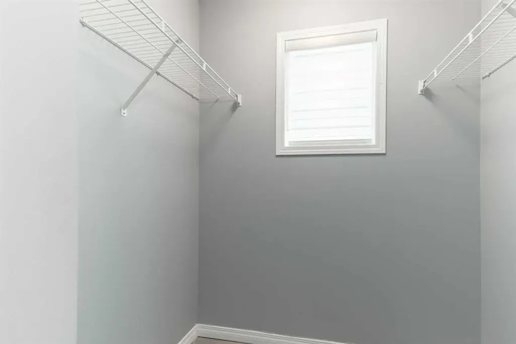 126 Everhollow Heights SW