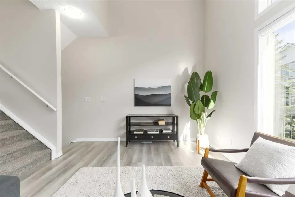 126 Everhollow Heights SW