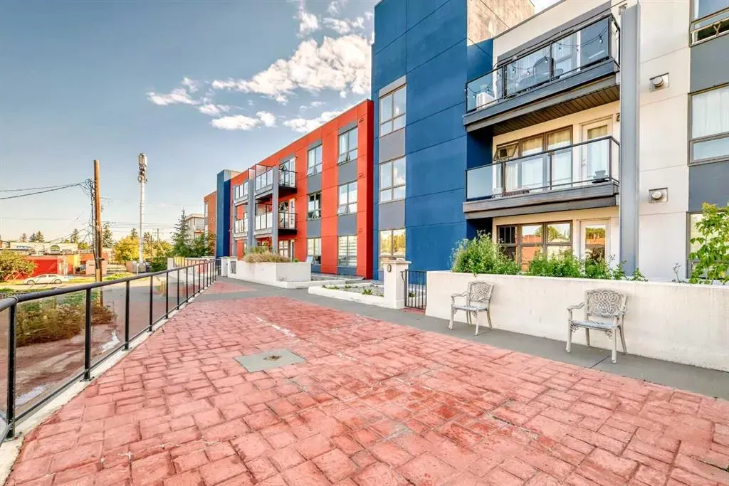 725 4 Street NE, #104