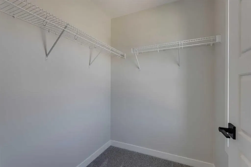 11 Lewiston View NE