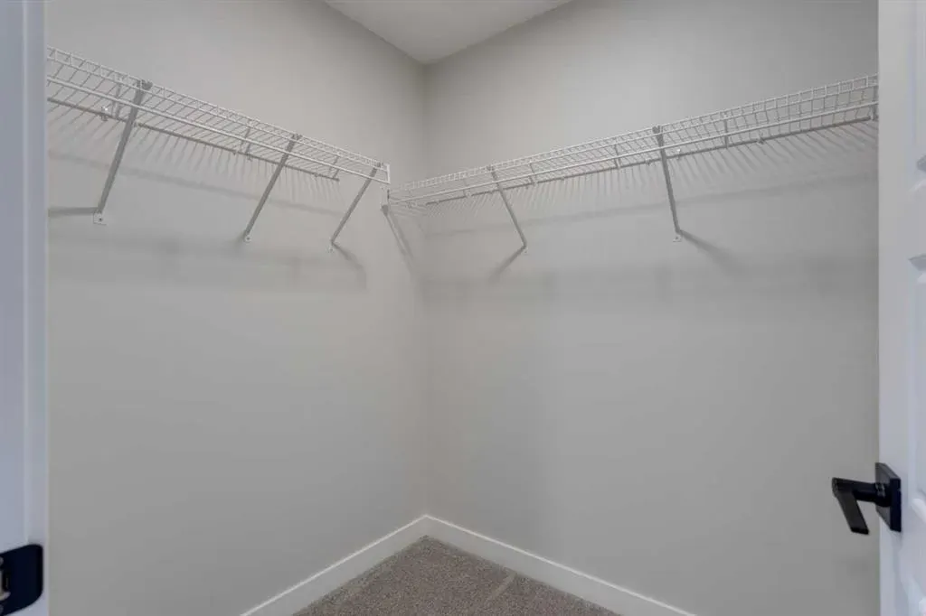 11 Lewiston View NE