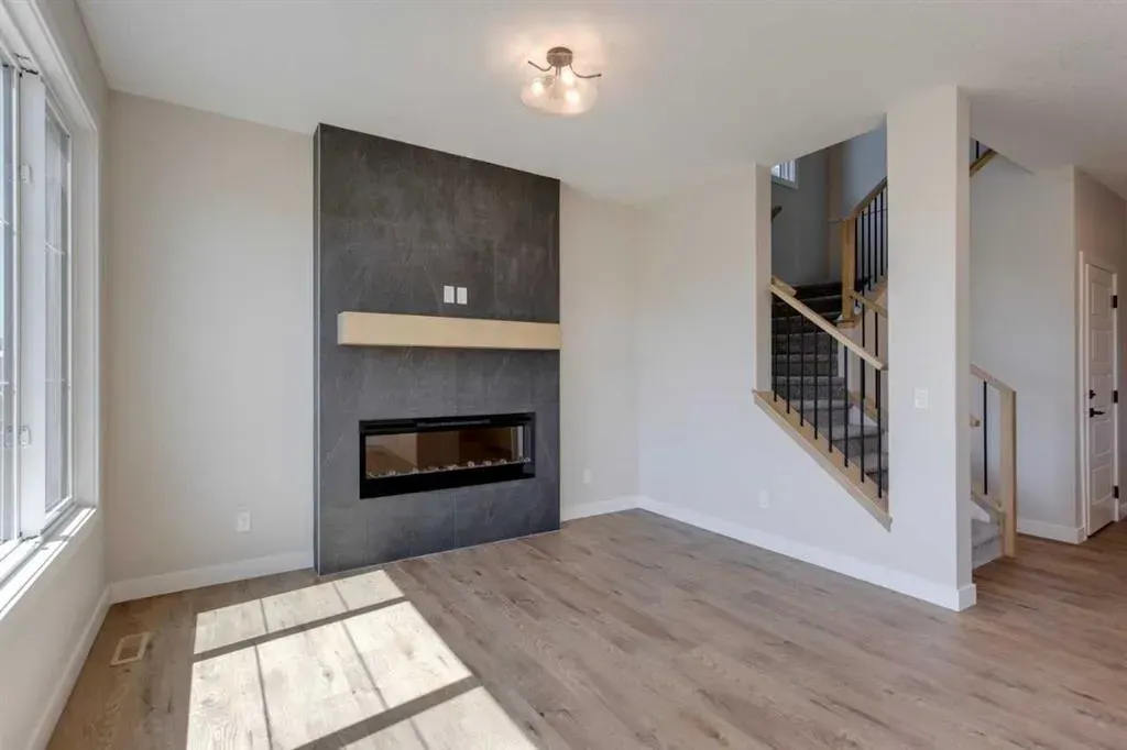 11 Lewiston View NE