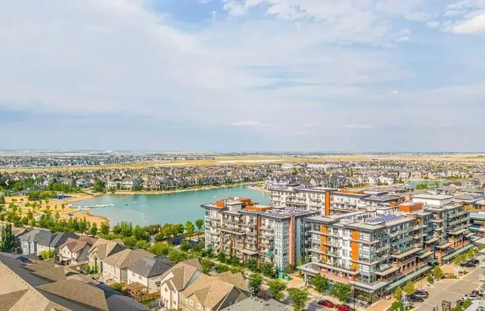 122 Mahogany Centre SE, #202