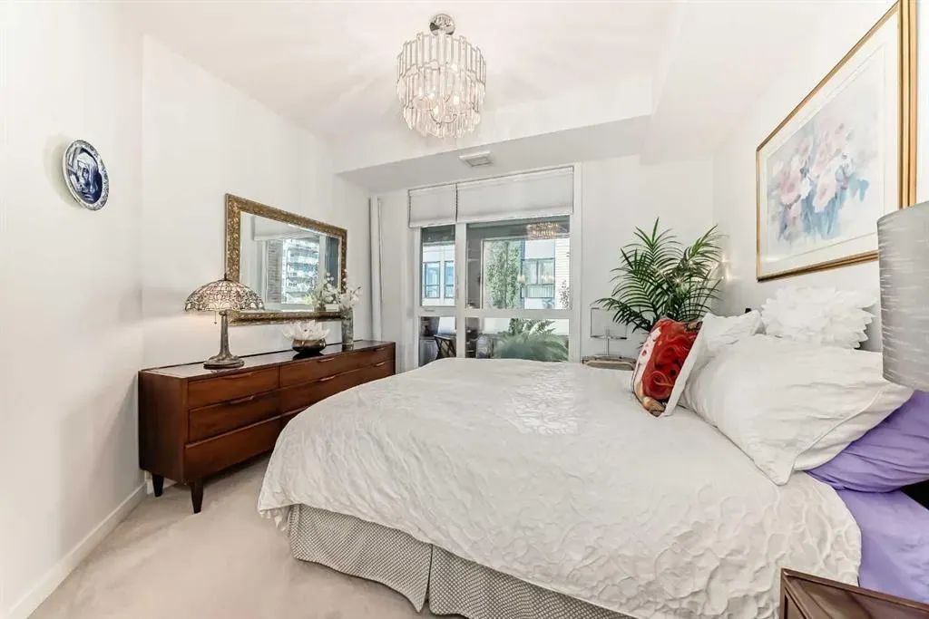 122 Mahogany Centre SE, #202