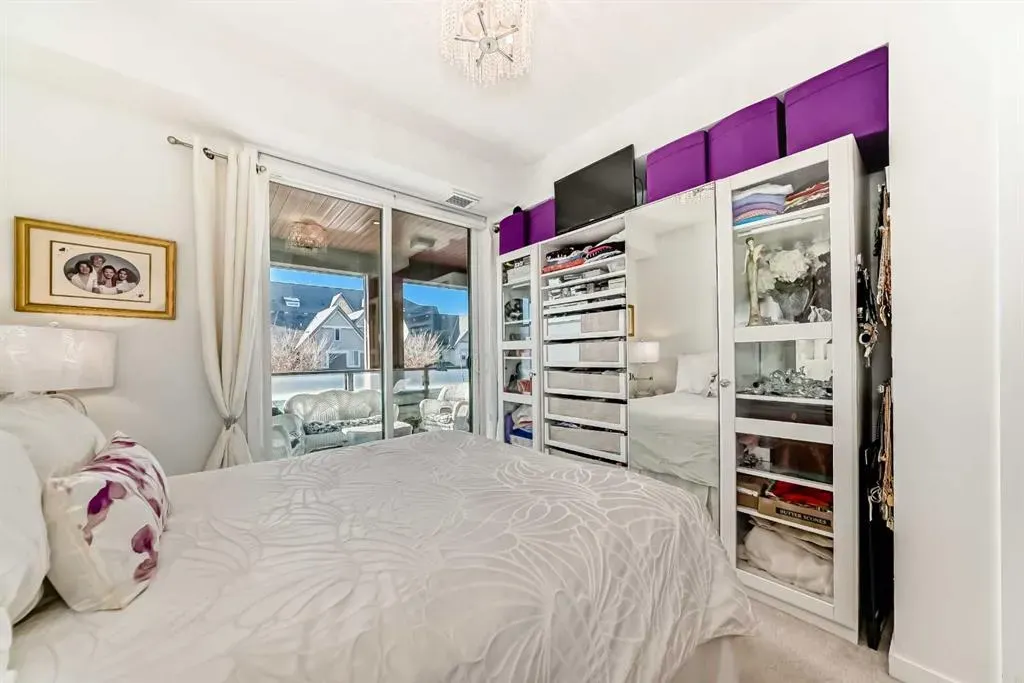 122 Mahogany Centre SE, #202