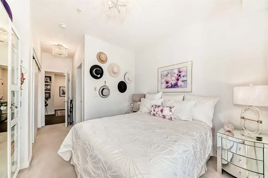 122 Mahogany Centre SE, #202