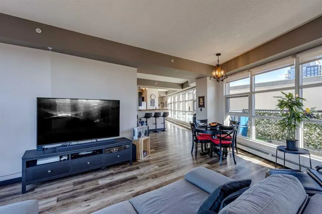 1053 10 Street SW, #2211