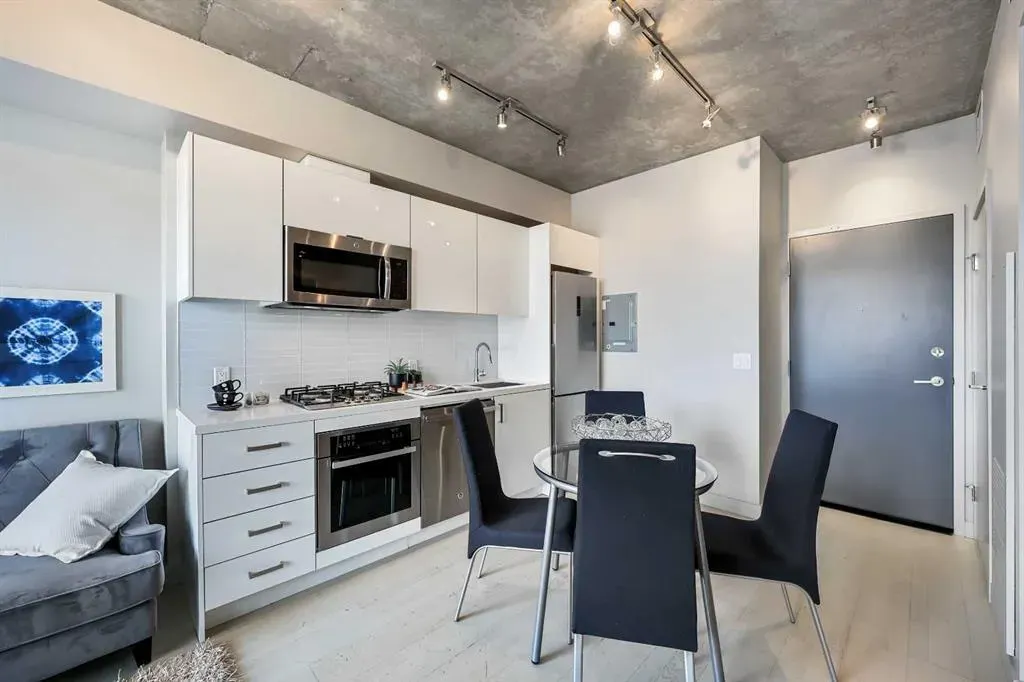 1010 6 Street SW, #705
