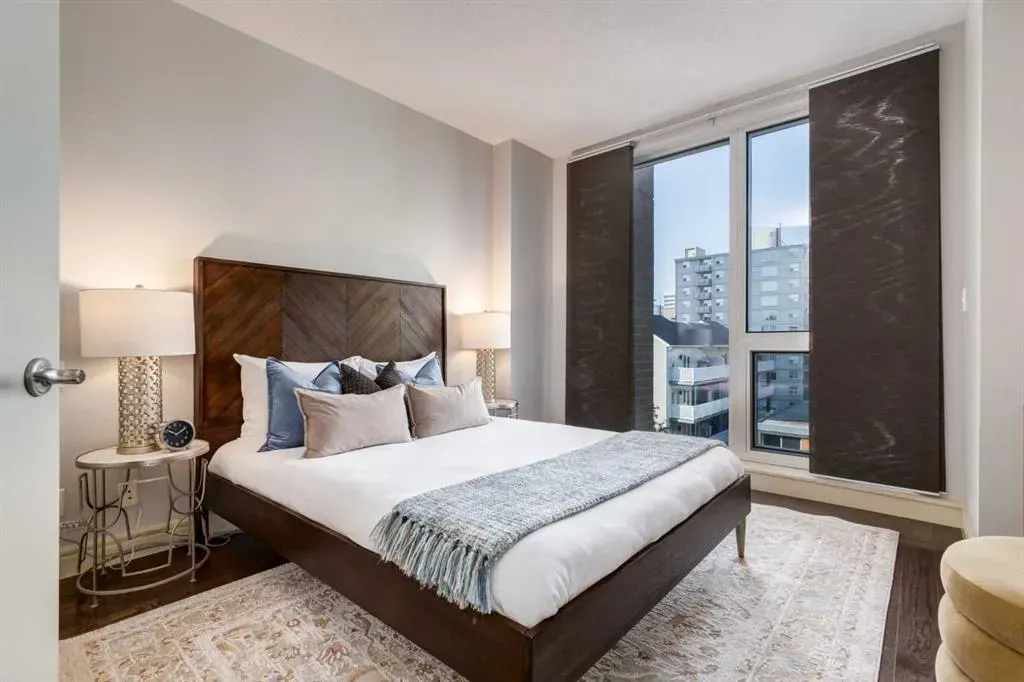 817 15 Avenue SW, #500