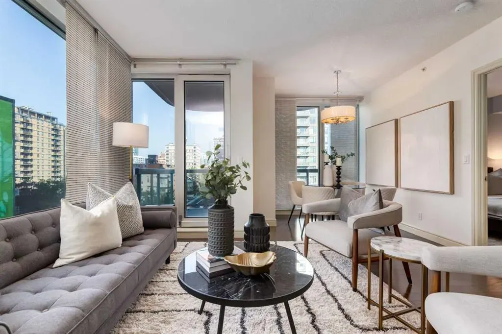 817 15 Avenue SW, #500