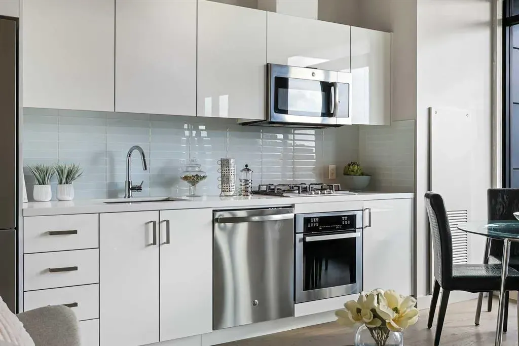 1010 6 Street SW, #1207