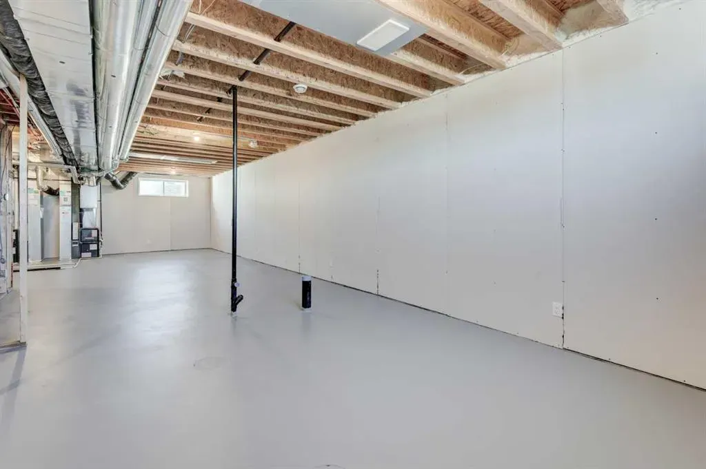 104 Mercado Road SE
