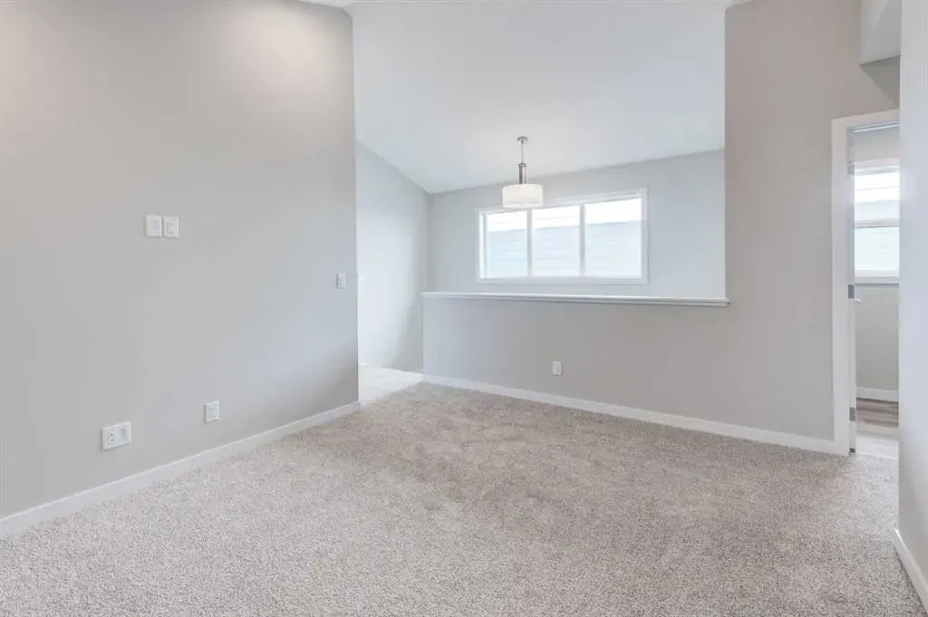 104 Mercado Road SE