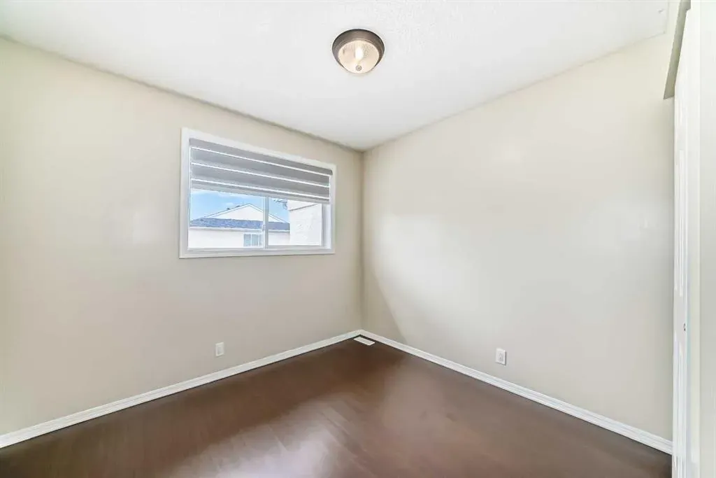 7 Millrose Place SW