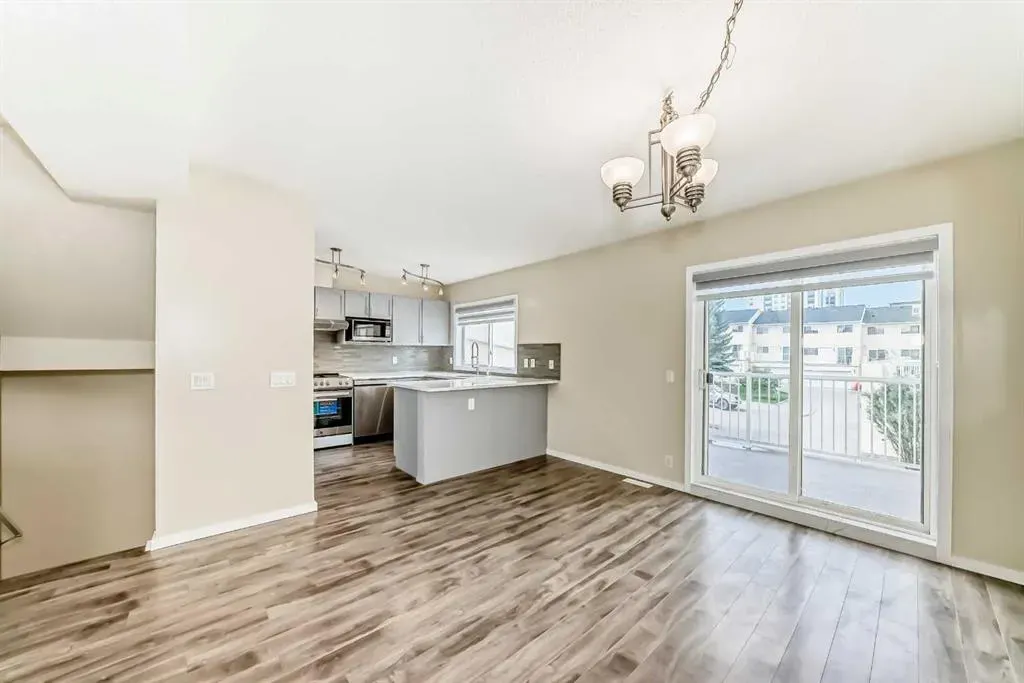 7 Millrose Place SW