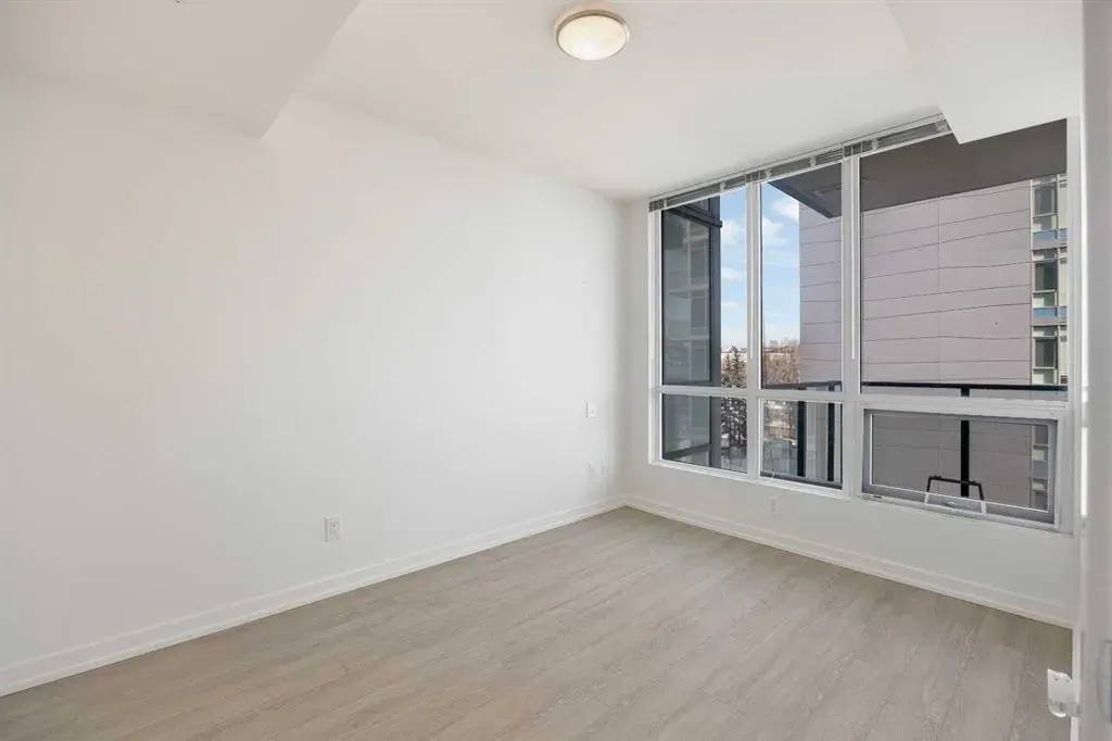 128 2 Street SW, #503