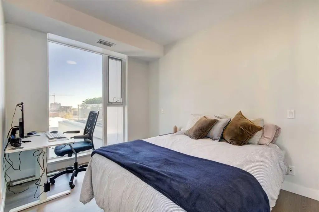 930 16 Avenue SW, #703