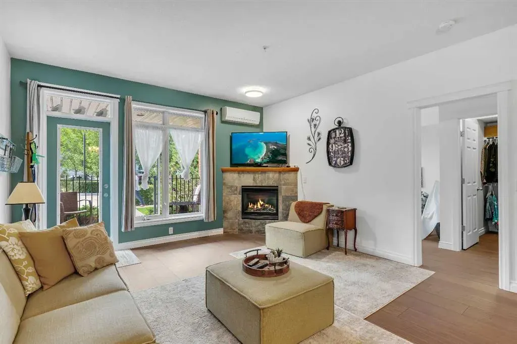 8 Hemlock Crescent SW, #101
