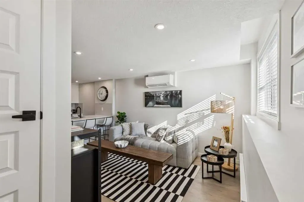 63 Belmont Passage SW, #114