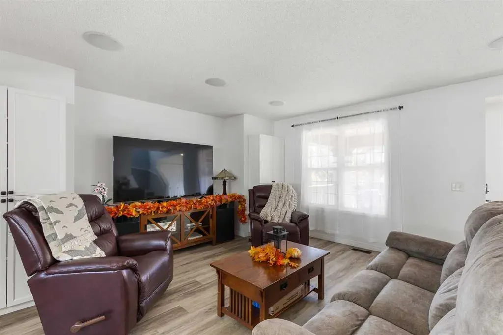 2348 Reunion Rise NW