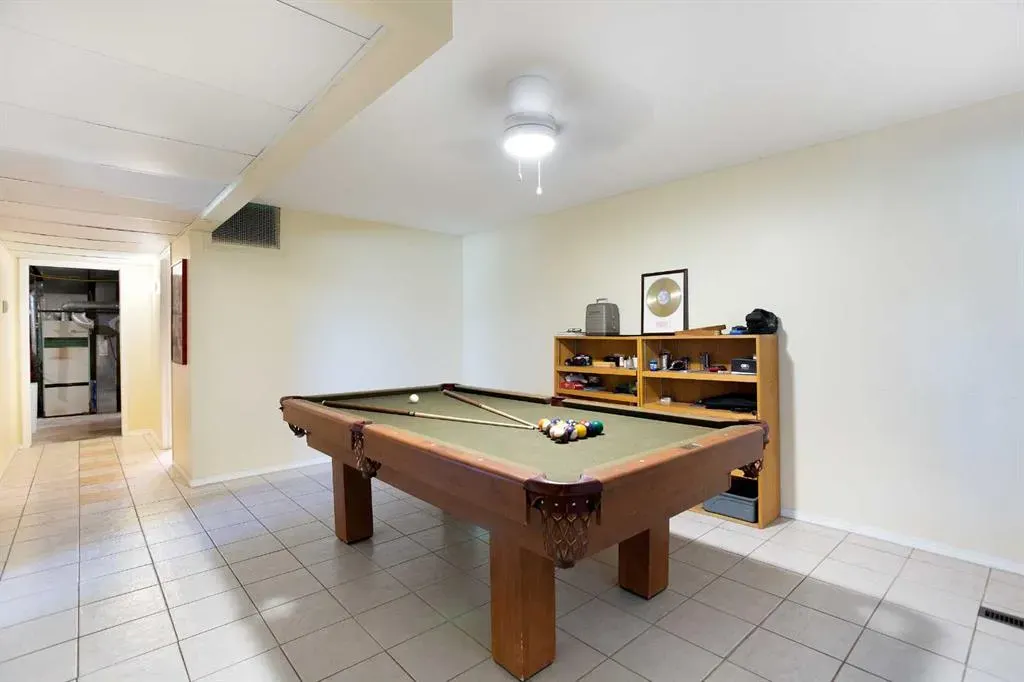 274413 1016 Drive E