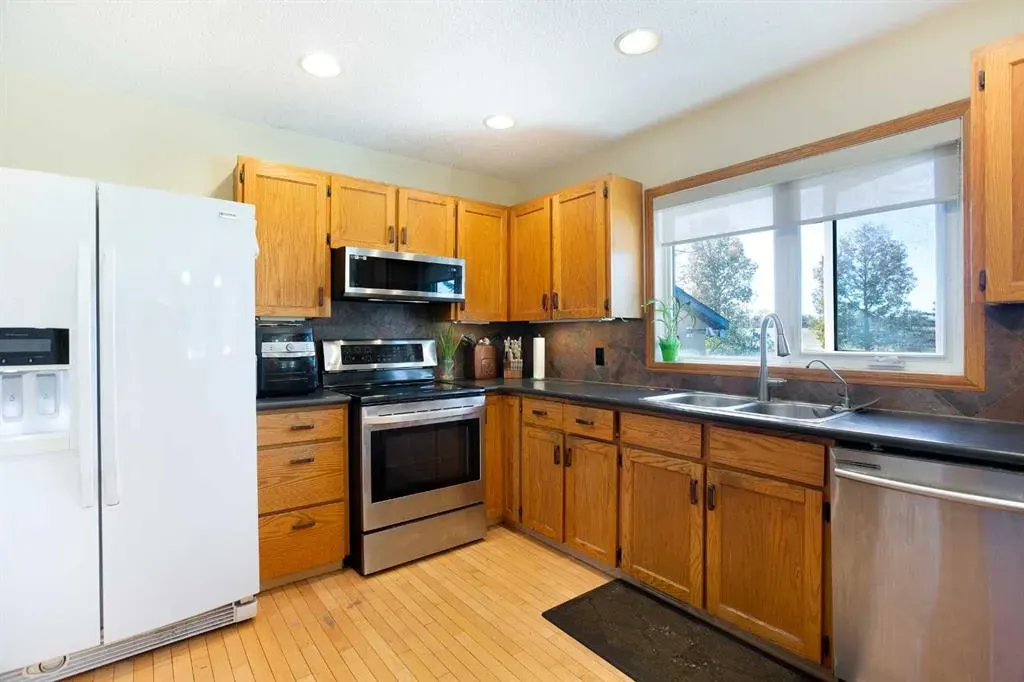 274413 1016 Drive E