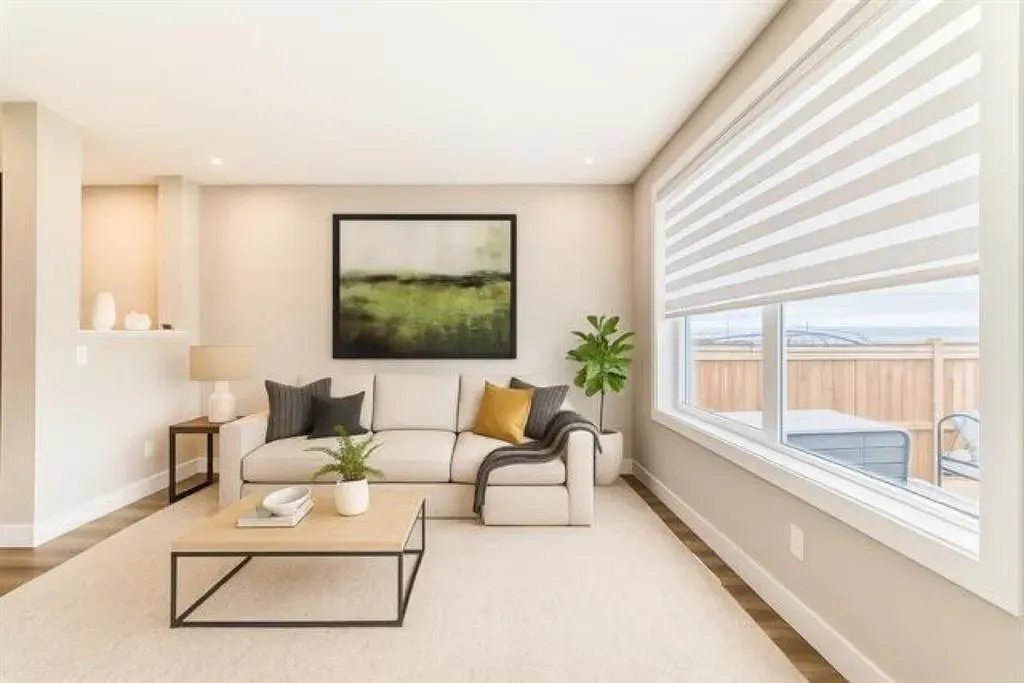 153 Masters Row SE