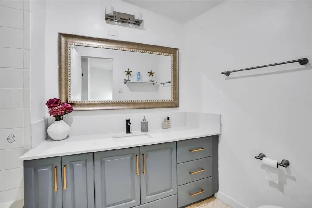 116 Selkirk Drive SW