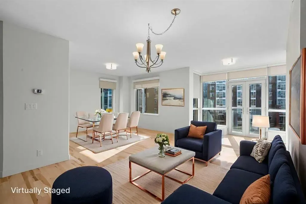 24 Varsity Estates Circle NW, #402