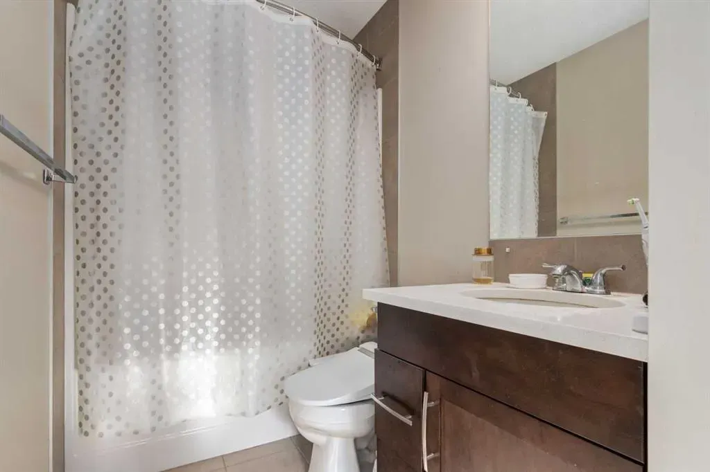 1022 Mckenzie Towne Villas SE