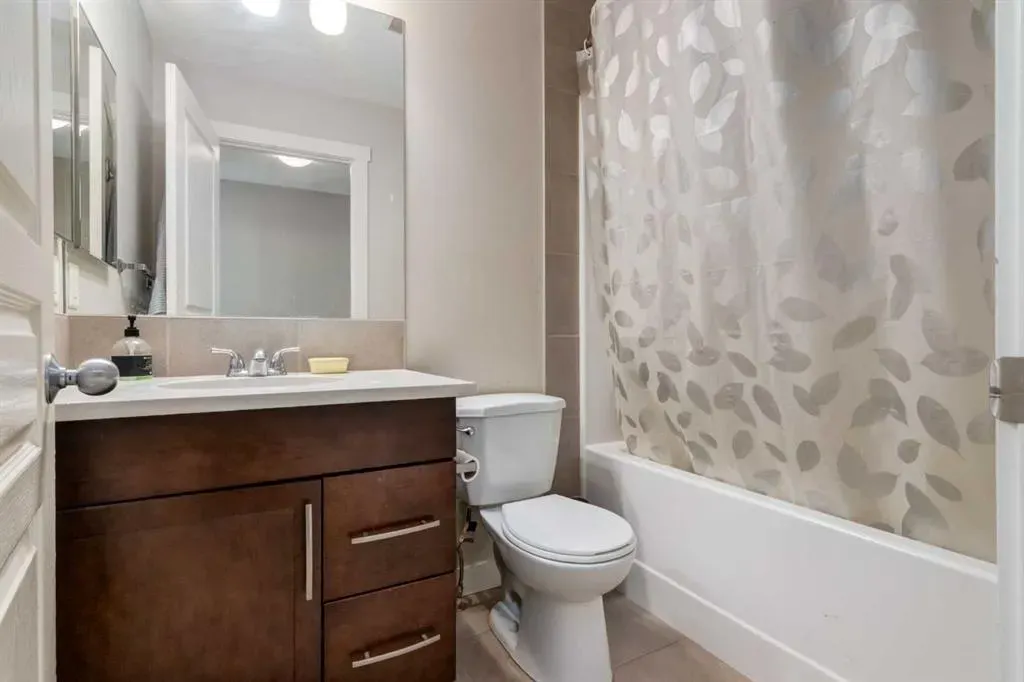 1022 Mckenzie Towne Villas SE