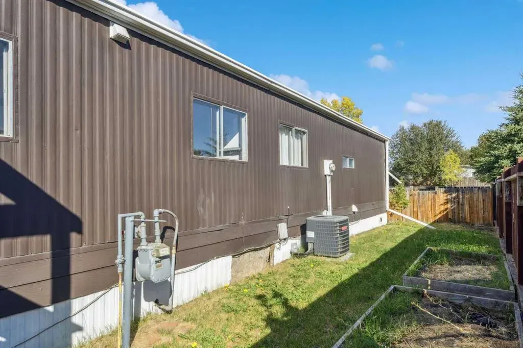12 Spring Haven Road SE