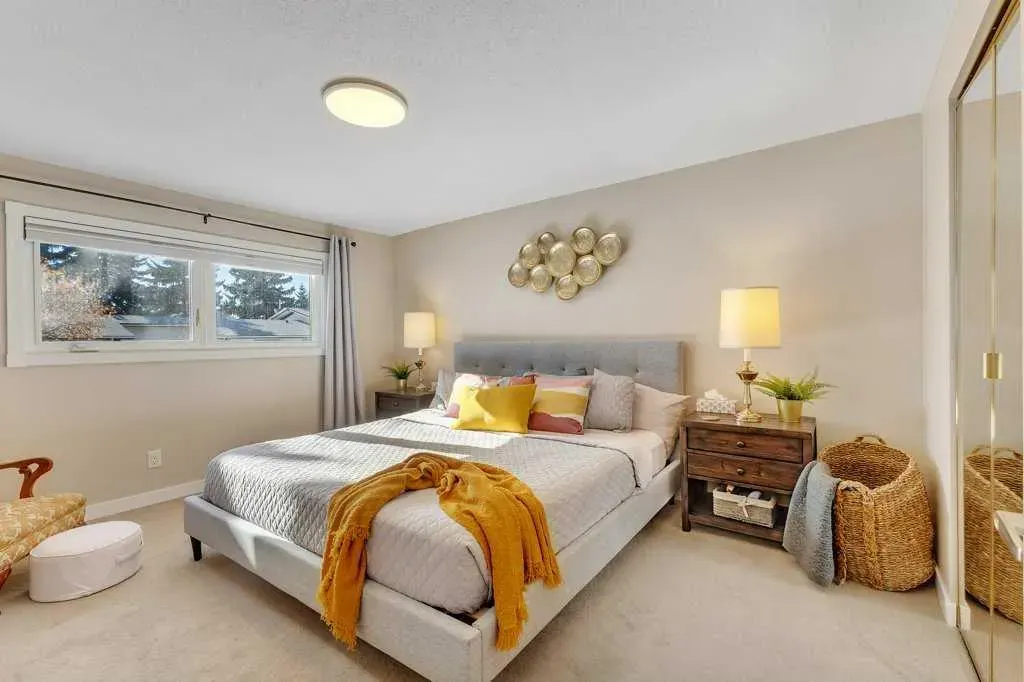 5400 dalhousie Drive NW, #56