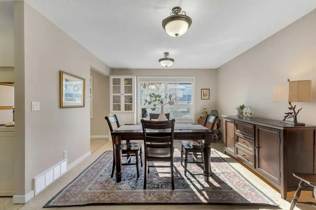 5400 dalhousie Drive NW, #56