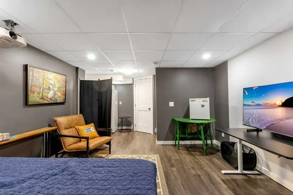 5400 dalhousie Drive NW, #56