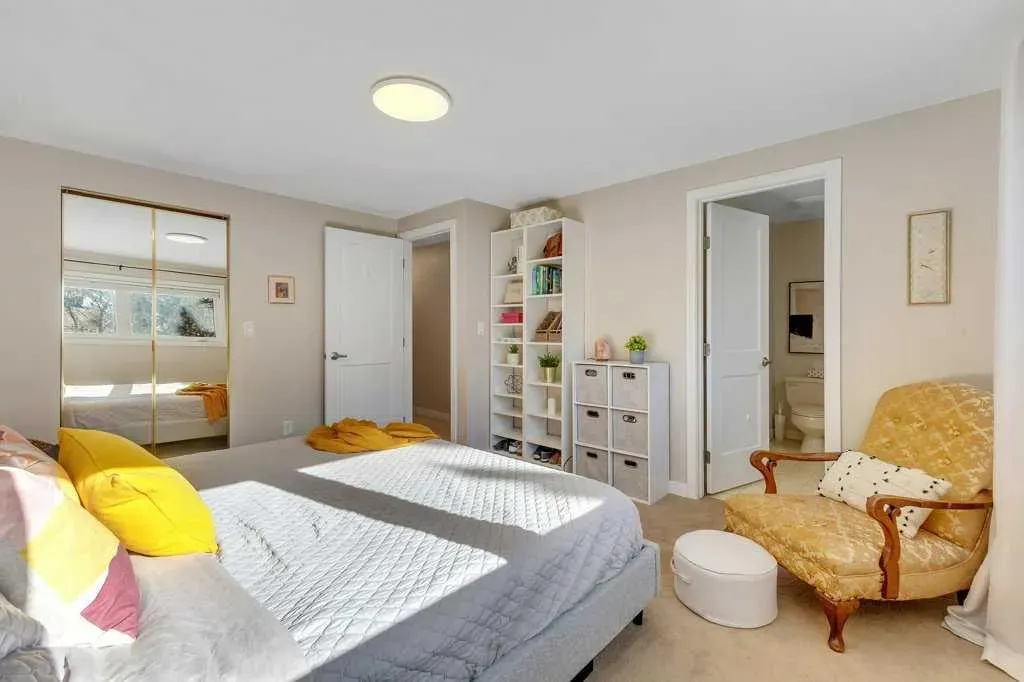 5400 dalhousie Drive NW, #56