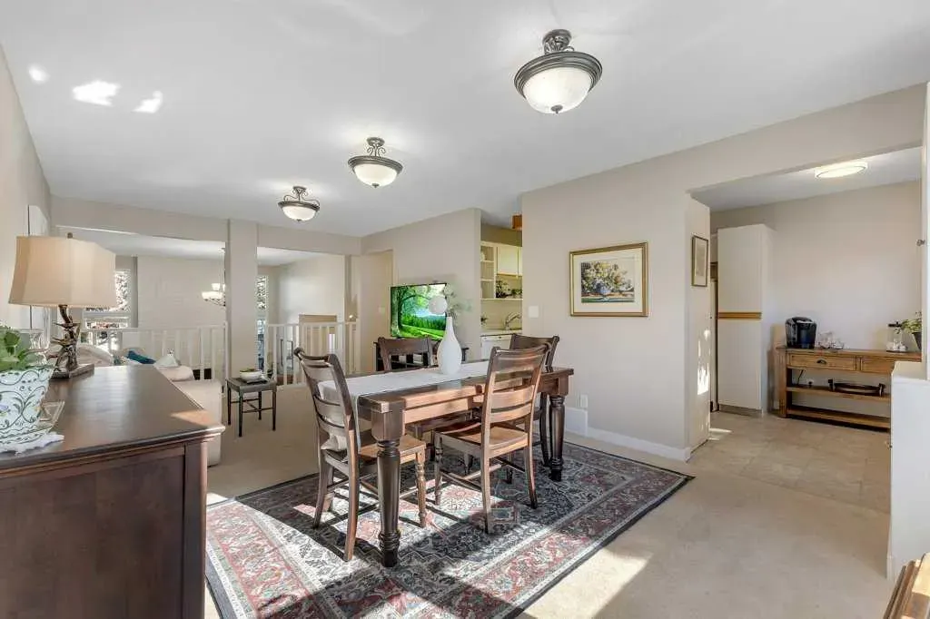 5400 dalhousie Drive NW, #56