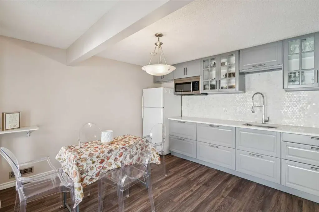 171 Everhollow Way SW