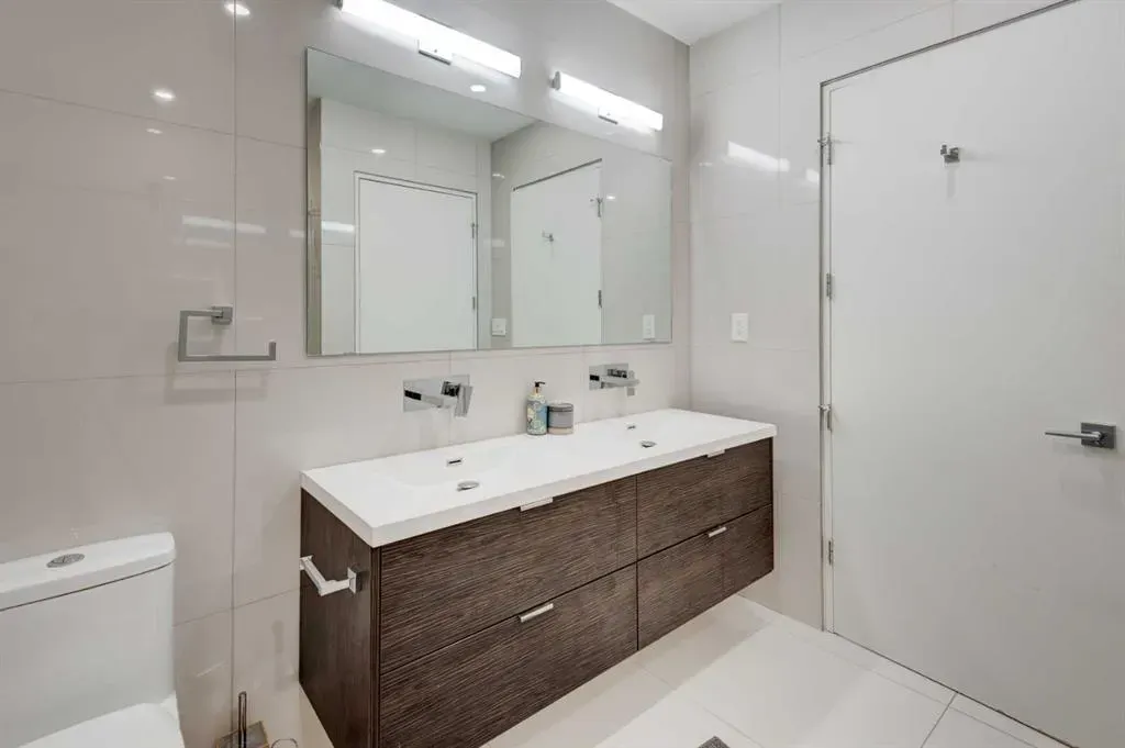 1020 9 Avenue SE, #704