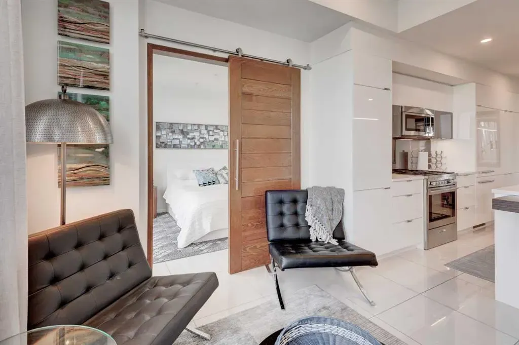 1020 9 Avenue SE, #704