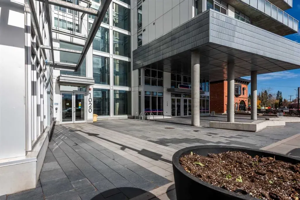 1020 9 Avenue SE, #704