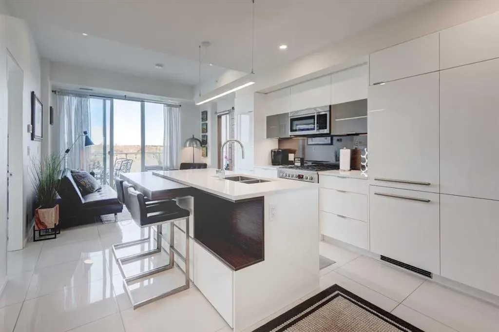 1020 9 Avenue SE, #704