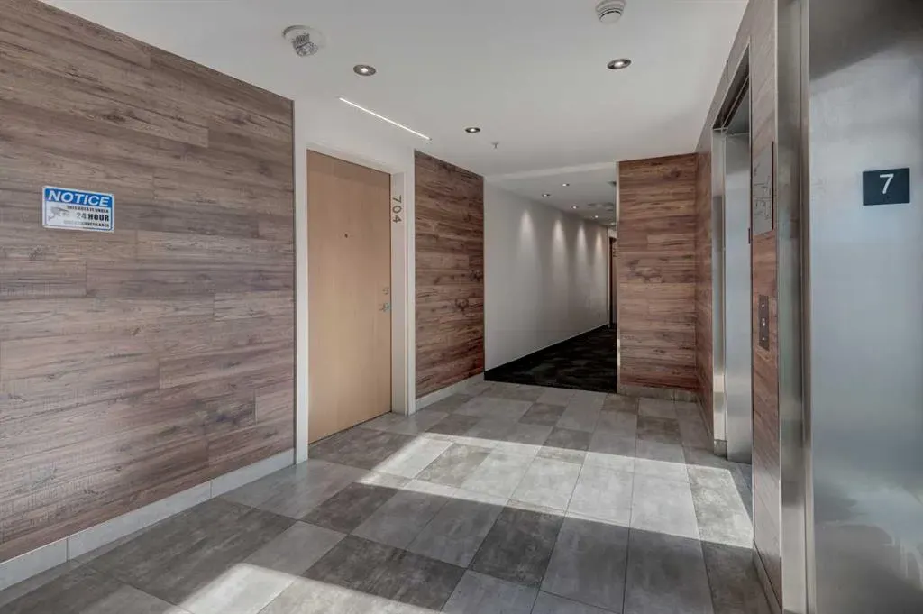 1020 9 Avenue SE, #704