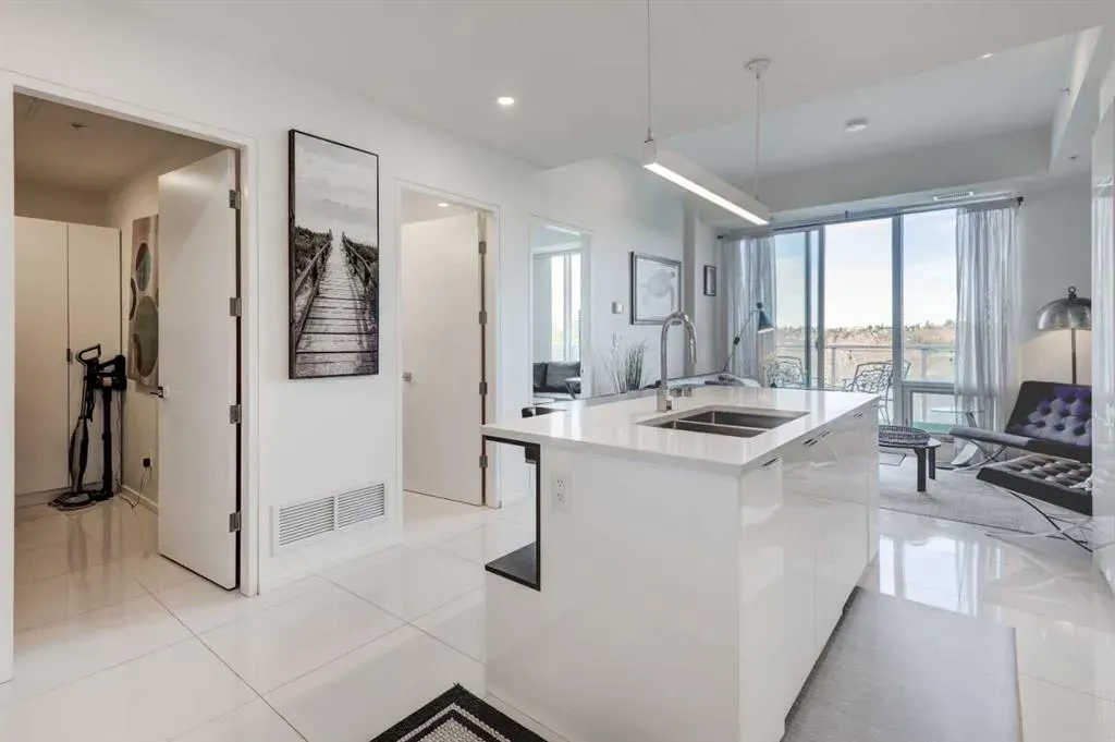 1020 9 Avenue SE, #704